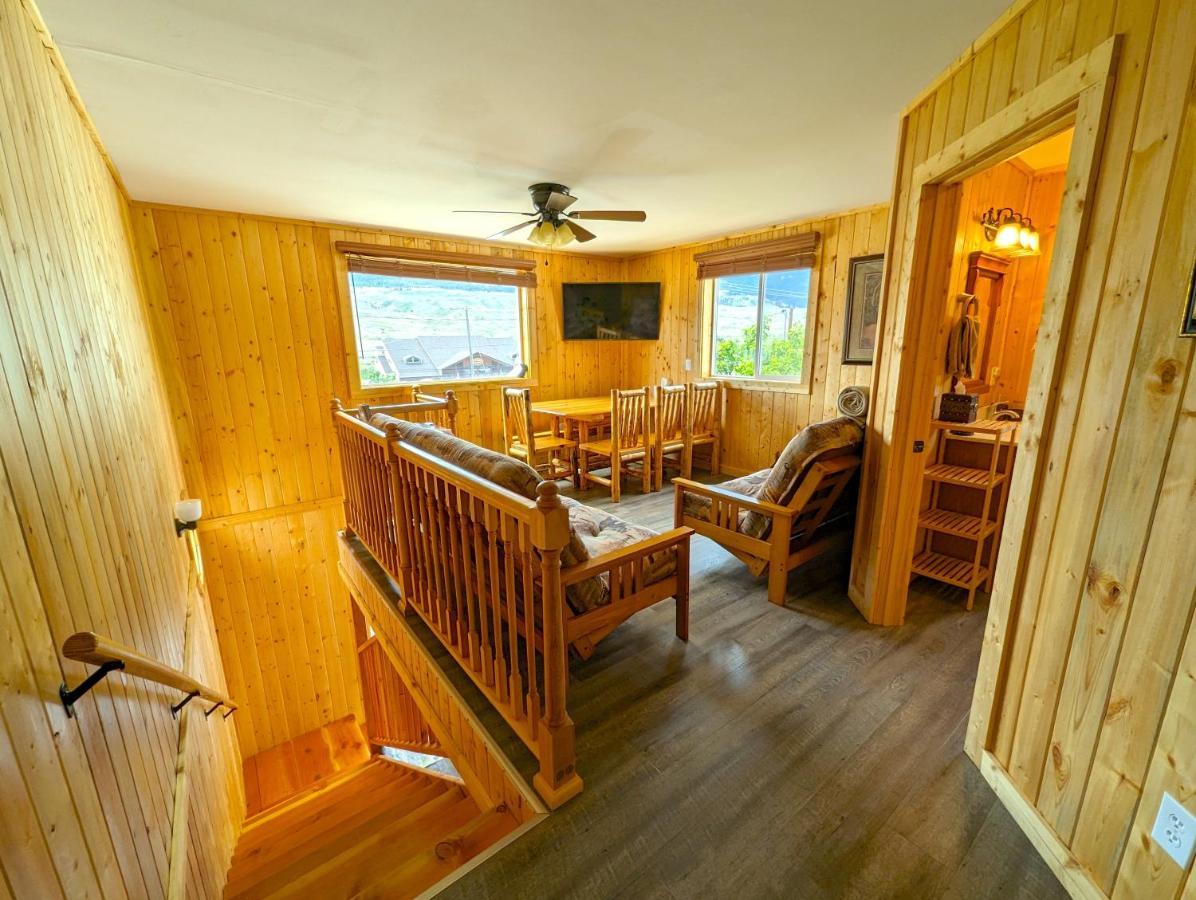 Yellowstone'S Treasure Cabins Gardiner Bagian luar foto