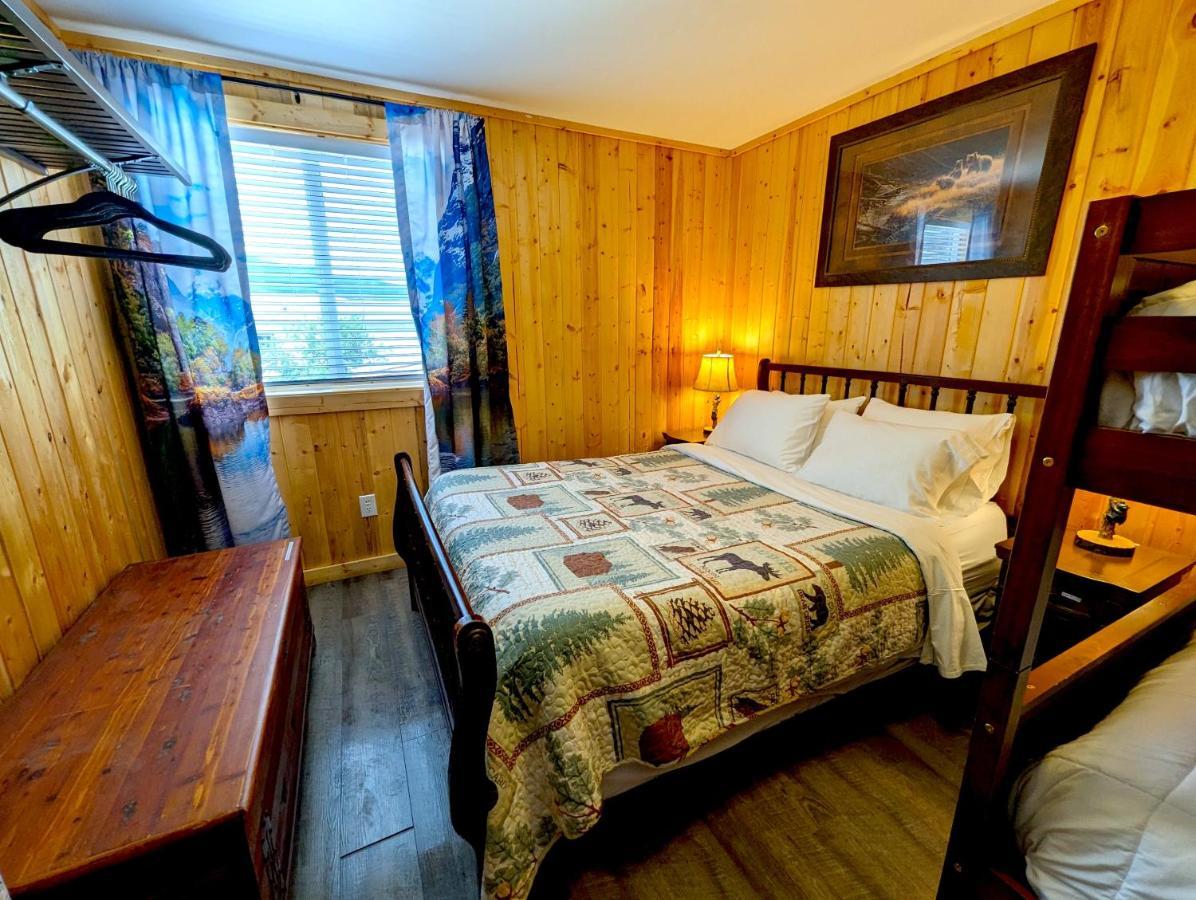Yellowstone'S Treasure Cabins Gardiner Bagian luar foto