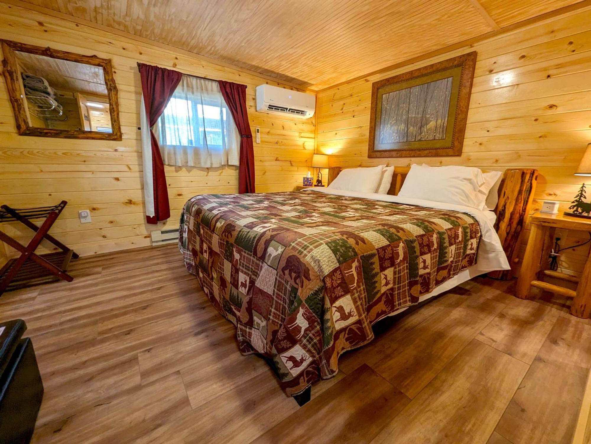 Yellowstone'S Treasure Cabins Gardiner Bagian luar foto
