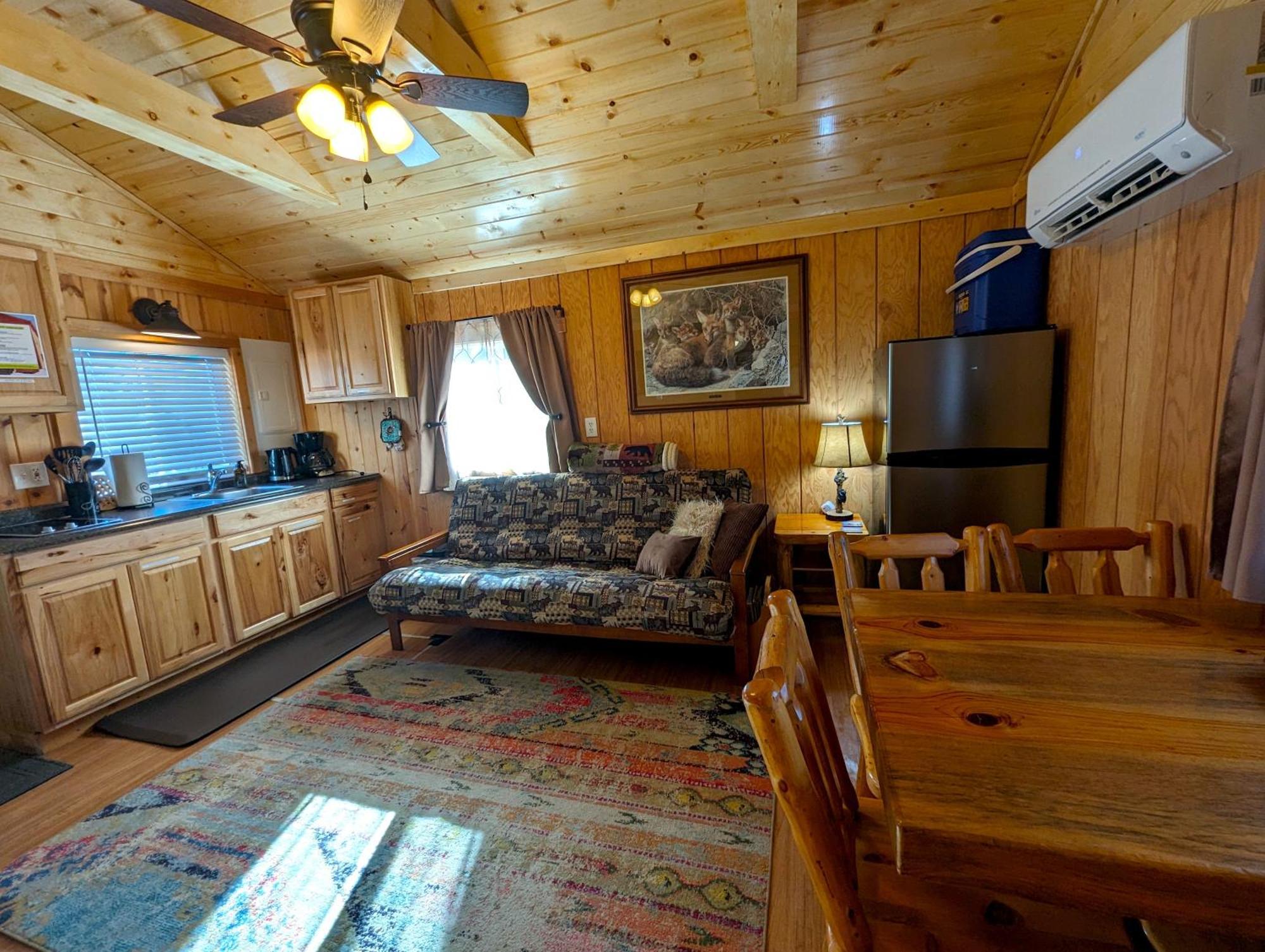 Yellowstone'S Treasure Cabins Gardiner Bagian luar foto