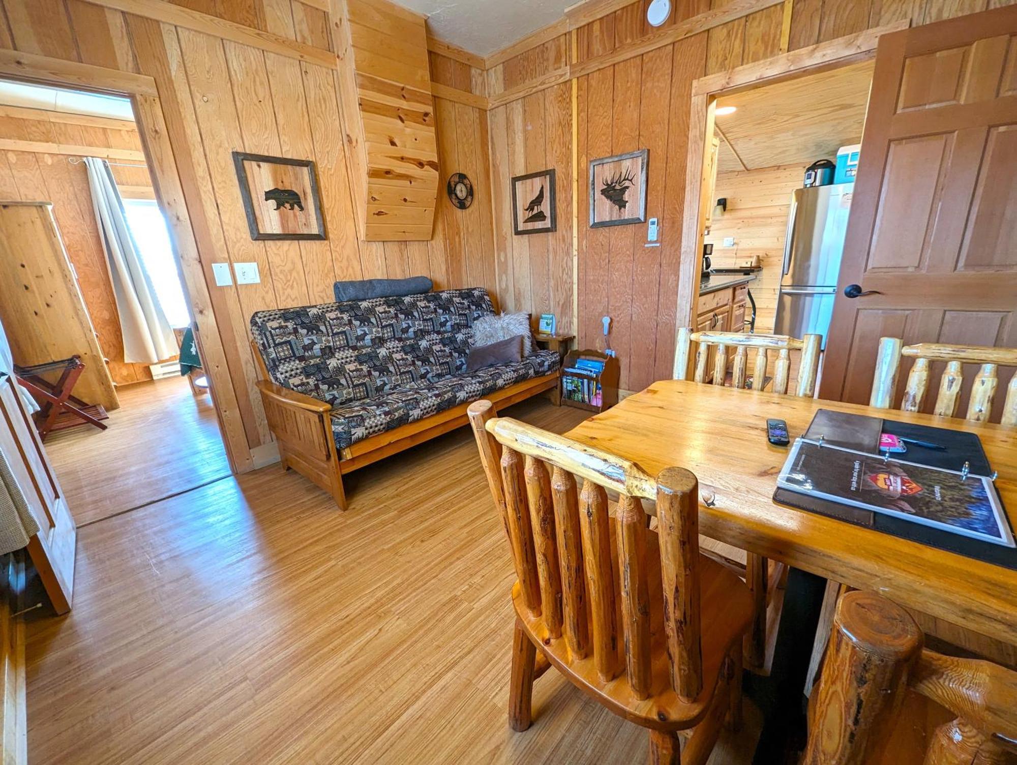 Yellowstone'S Treasure Cabins Gardiner Bagian luar foto